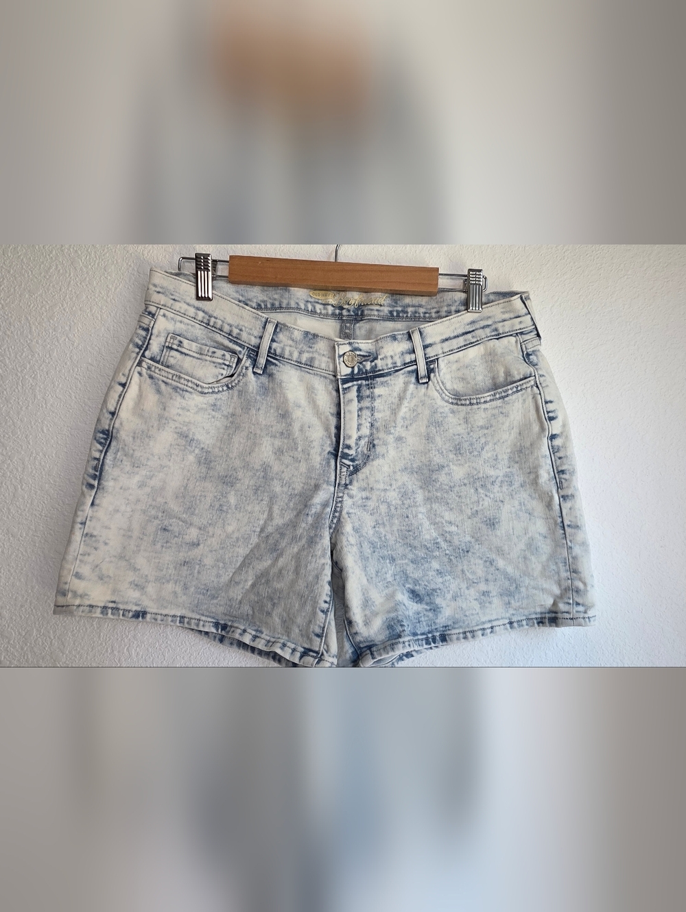 Old Navy Light Acid Wash Blue Denim Shorts- Boyfriend Style